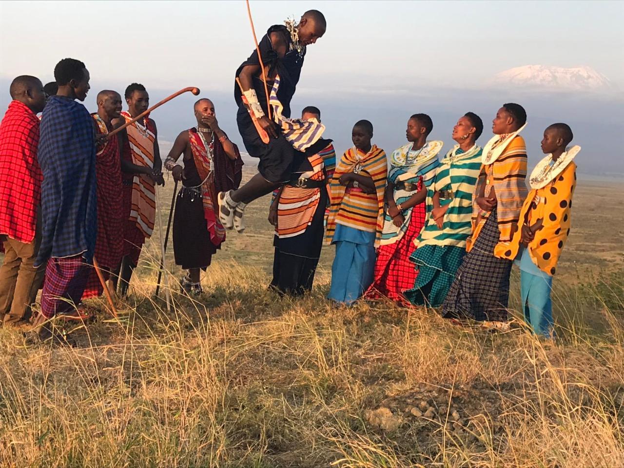Osiligilai Maasai Lodge Sanya Juu 外观 照片